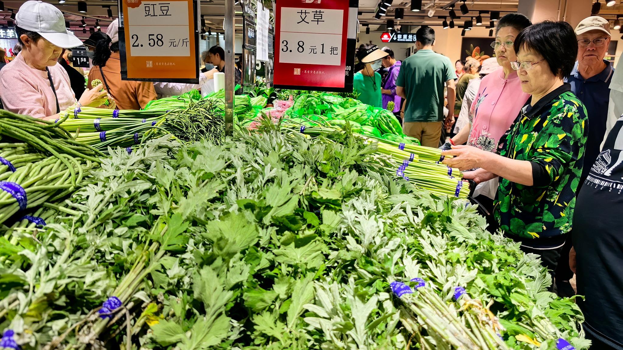 俄罗斯研学团走进东宁校园沉浸式体验中国端午民俗