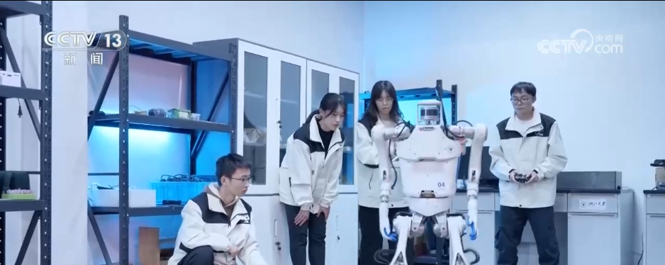 全员晋级八强