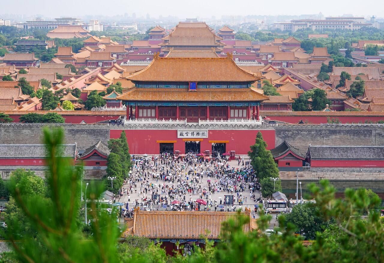 旅美大熊猫一家今晚抵达成都