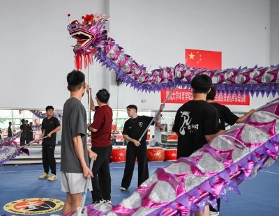 有人来接育儿嫂才知自己是备胎
